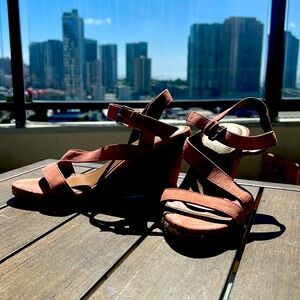 Suede pink wedges
